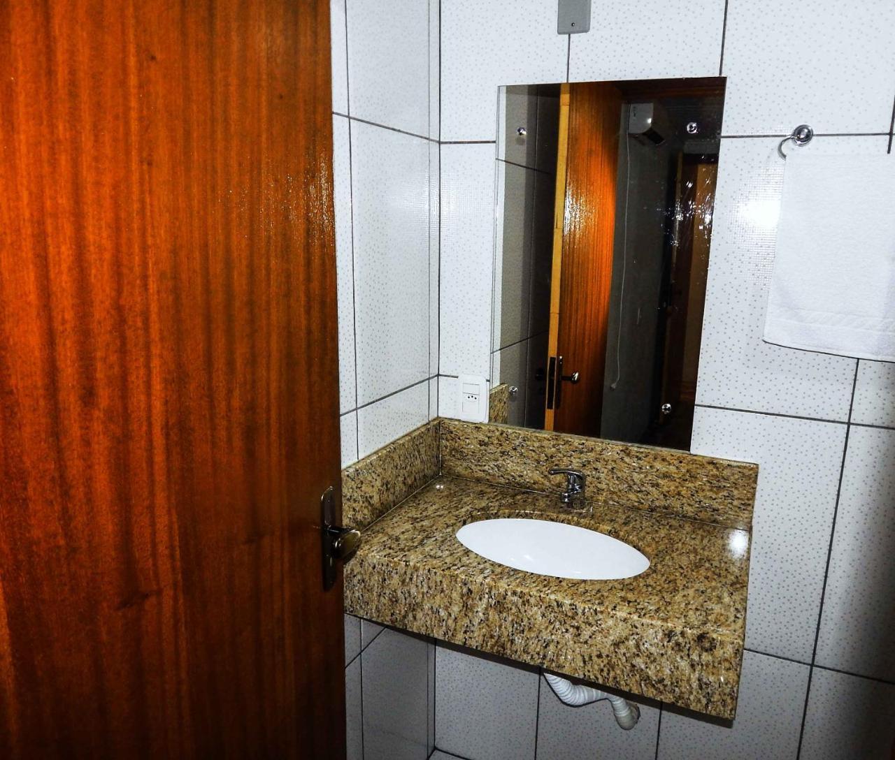 Gramado Suites Residence Possui 5 Quartos E 5 Banheiros Экстерьер фото